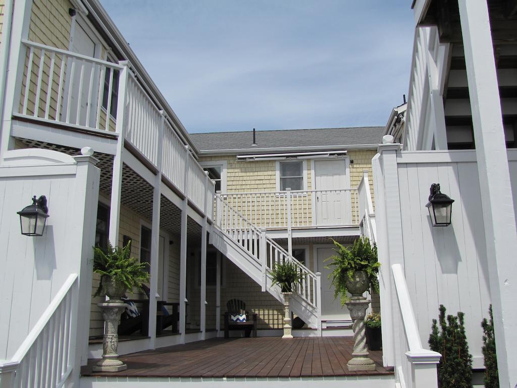 Inn At 7 Central Provincetown Exterior photo